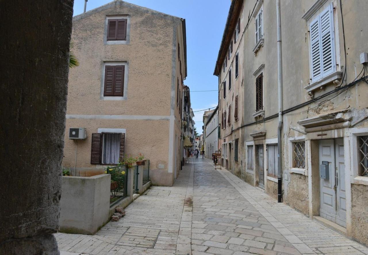 Apartment Andrea Old Town Porec Esterno foto