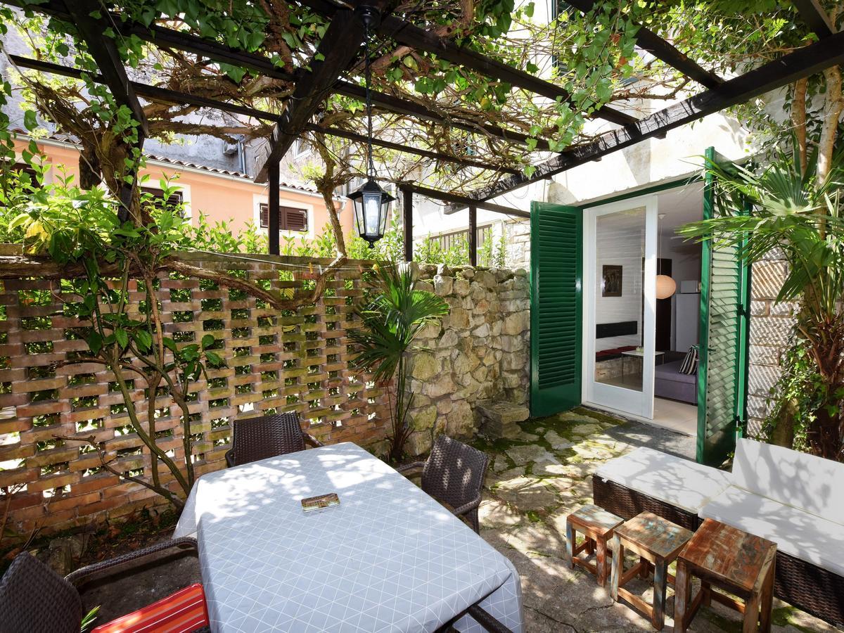 Apartment Andrea Old Town Porec Esterno foto